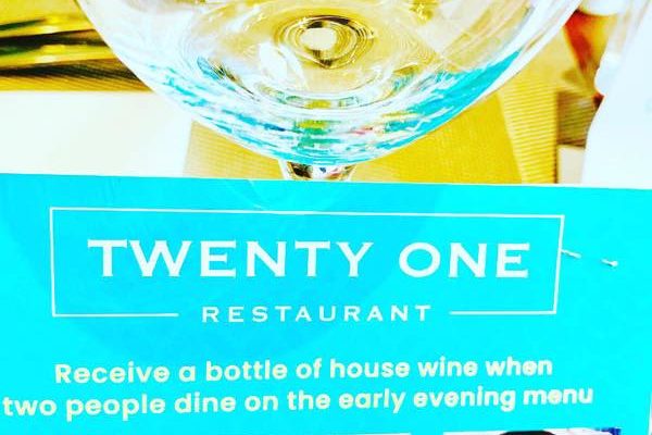 Twenty One RESTAURANT Hamilton36